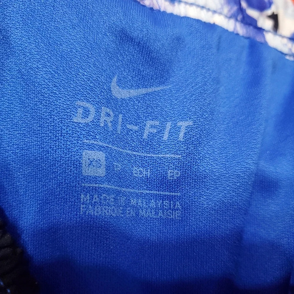 NWT Nike Tempo Women's Athletic Running Shorts XS - Picture 6 of 8